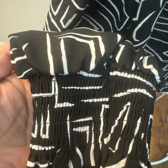 Worthington Women’s blouse size xxl NWT abstract print - Picture 4 of 6